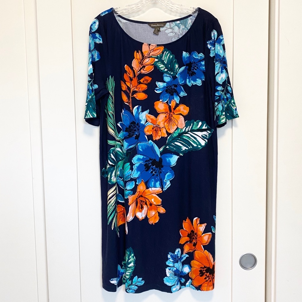 MUST GO Tommy Bahama Floral T-Shirt Dress